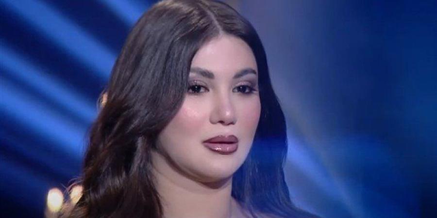 هدى
      الإتربي:
      الالقاب
      مش
      حكر
      علي
      فنانة
      معينة
      و
      انا
      شغالة
      في
      الفن
      عشان
      موهوبة