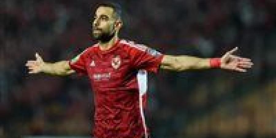 عمرو
      السولية
      يتهم
      عضوًا
      في
      الأهلي
      بالتعدي
      عليه
      بالسب
      والقذف