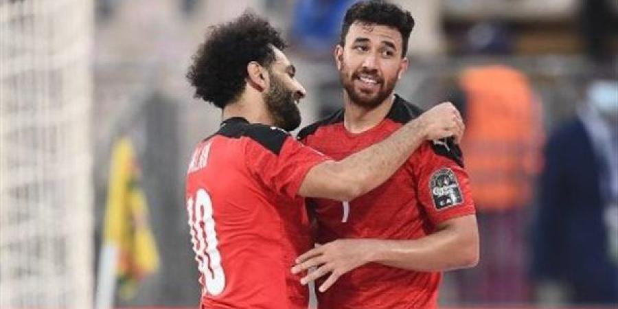 بثنائية
      صلاح
      وزيزو..
      منتخب
      مصر
      ...