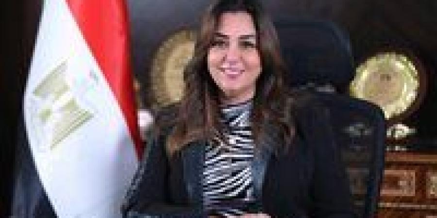 التنمية
      المحلية:
      تنفيذ
      42
      حملة
      تفتيشية
      في
      9
      محافظات
      وإحالة
      104
      موظفًا
      للنيابات
      المختصة
      والشؤون
      القانونية