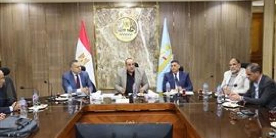 كفر
      الشيخ
      تناقش
      الفرص
      الاستثمارية
      بتسهيلات
      غير
      مسبوقة
      للمستثمرين