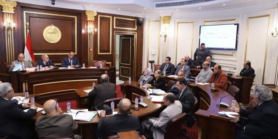 غدًا..
      صحة
      النواب
      تستكمل
      مناقشة
      قانون
      مزاولة
      مهنة
      الصيدلة