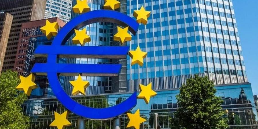 تباطؤ
      النمو
      بمنطقة
      اليورو
      في
      إبريل
      الماضي