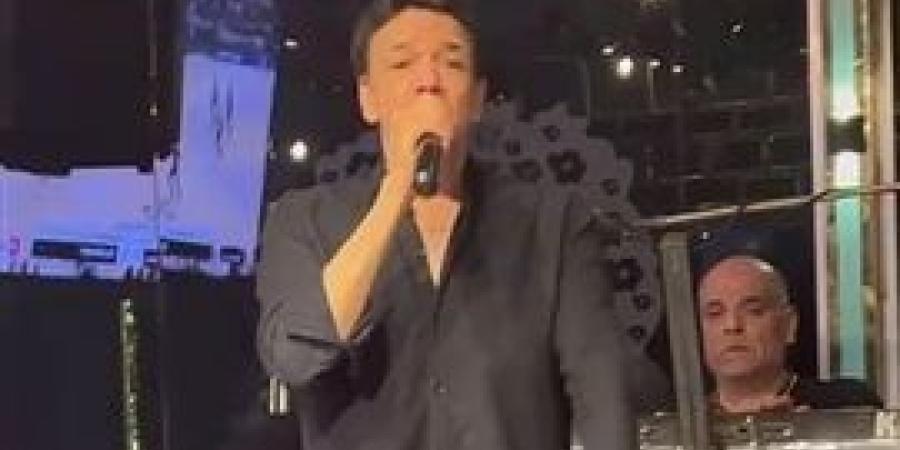 الفنان
      ضياء
      عز
      الدين
      يبدع
      بأغنية
      من
      أغاني
      زمن
      الفن
      الجميل
      بوردة
      الشيخ
      زايد