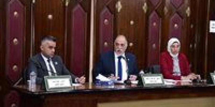 تضامن
      النواب
      توافق
      على
      موازنة
      بنك
      ناصر
      الاجتماعي
      للعام
      المالي
      2025/2026..
      وتوصي
      بإعفاء
      البنك
      من
      الضرائب