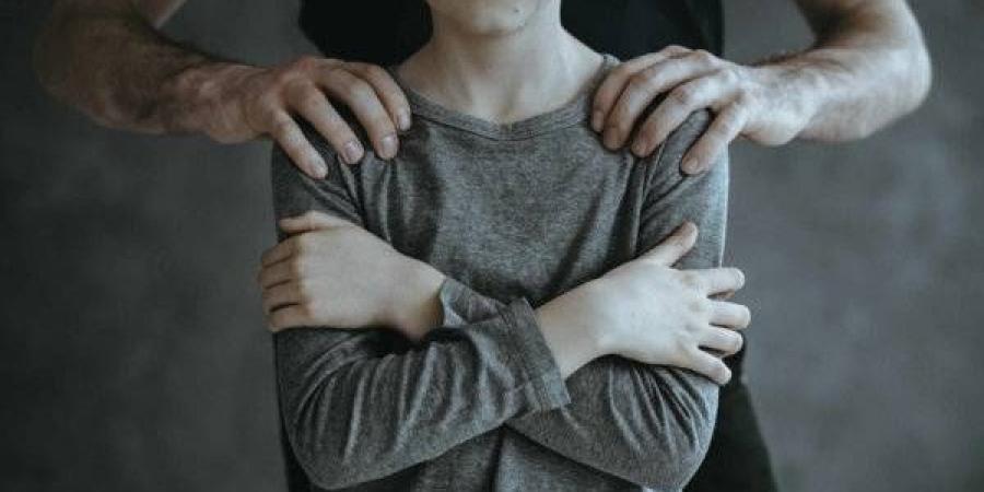 معطيات تهم أزيد من 200 دولة: رجل من كل سبعة ضحية للعنف الجنسي خلال الطفولة