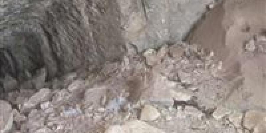 ردموا
      عليه
      الحفر..
      القصة
      الكاملة
      لمصرع
      شخص
      أثناء
      التنقيب
      عن
      الآثار