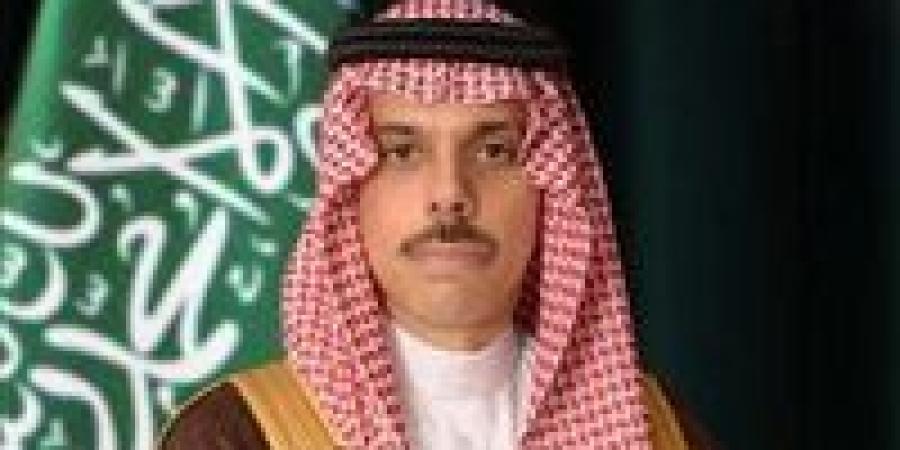 «السعودية
      تتوسط
      لإنهاء
      الأزمة»..
      وزير
      خارجية
      السعودية
      يجري
      اتصالاً
      هاتفياً
      مع
      نظيريه
      الهندي
      والباكستاني