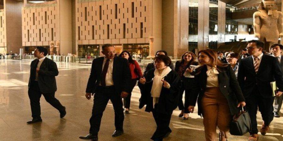 المتحف
      المصري
      الكبير
      يستقبل
      رئيس
      جمهورية
      جزر
      القمر
      ووزيرة
      التعليم
      والثقافة
      اليابانية