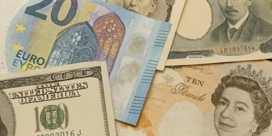 أسعار
      العملات
      الأجنبية
      والعربية
      ...