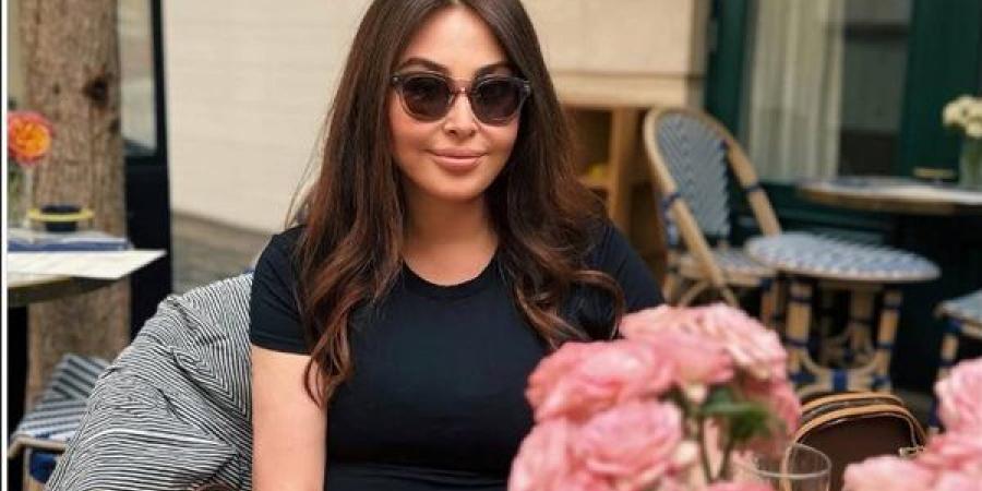 إليسا
      تتجاهل
      الانتقادات
      وتظهر
      بثبات
      في
      أحدث
      إطلالة
      لها