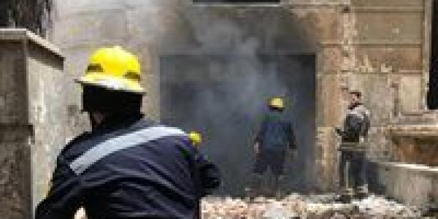 السيطرة
على
حريق
داخل
فيلا
بمصر
الجديدة