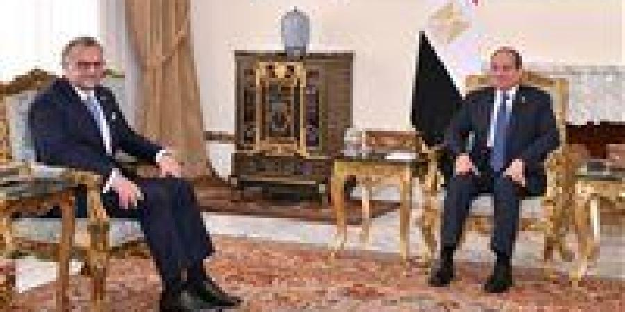 السيسي
      يستقبل
      كبير
      مستشاري
      الرئيس
      الأمريكي
      للشئون
      العربية
      والشرق
      أوسطية
      والأفريقية