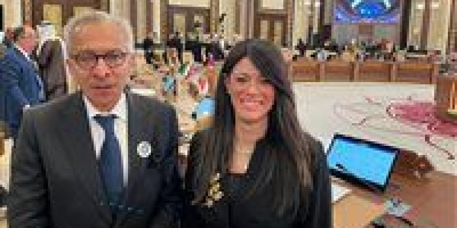 «المشاط»
      تبحث
      ترتيبات
      انعقاد
      الدورة
      العاشرة
      للجنة
      العليا
      المشتركة
      بين
      مصر
      ولبنان