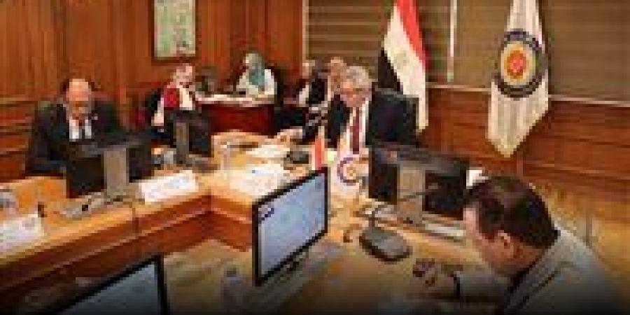 استعدادات
      الجامعات
      لتنسيق
      اختبارات
      القدرات
      2025