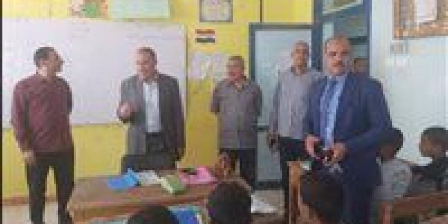 مدير
      تعليم
      أسيوط
      يواصل
      جولاته
      ...