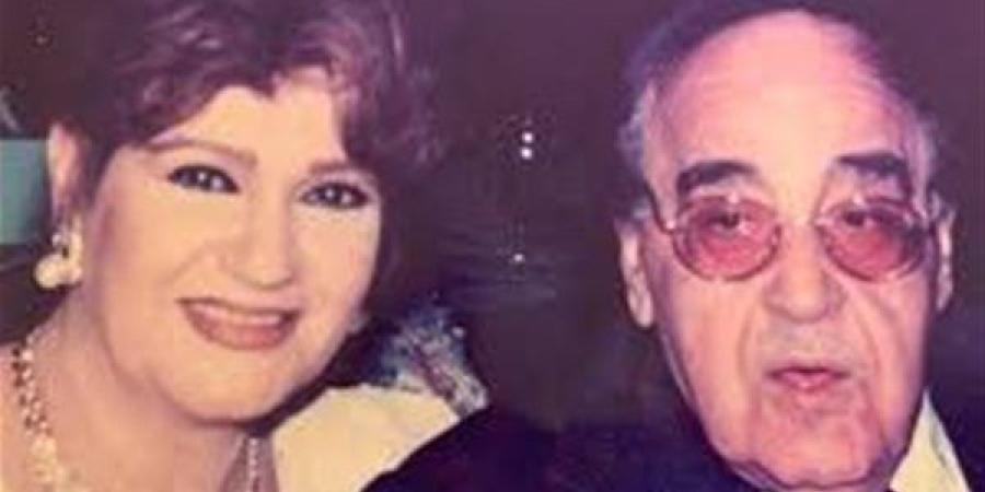 ميمي
      جمال
      لـ
      "البوابة
      نيوز":
      حسن
      مصطفى
      كان
      أبًا
      وزوجًا
      وإنسانًا
      لا
      يعوض