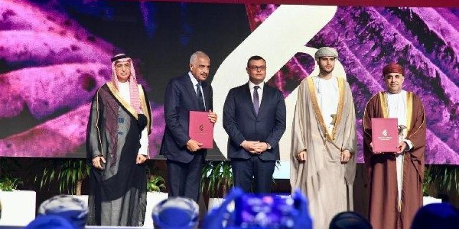 طلعت مصطفى توقع إتفاقية مع وزارة الإسكان بسلطنة عمان لتطوير مشروعين عقاري وسياحي باستثمارات 1.5 مليار ريال عماني