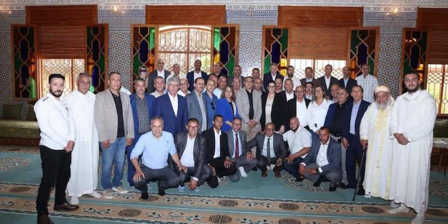 قادة
      "البام"
      يكرمون
      الراحل
      فضلي
