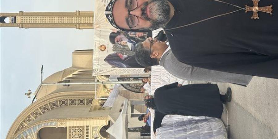 كاهن
      الكنيسة
      السريانية
      الأرثوذكسية:
      نعيش
      أجواء
      الوحدة
      كما
      عاشها
      التلاميذ
      تحت
      سقف
      واحد