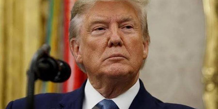 الكرملين:
      ترامب
      يتبنى
      موقفا
      محايدا
      بشأن
      أوكرانيا