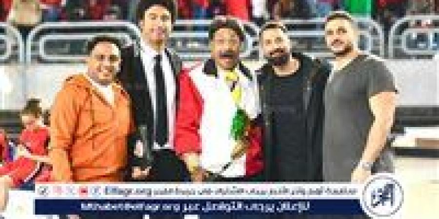60
      ألف..
      إيرادات
      فيلم
      "الصفا
      ثانوية
      بنات"
      أمس