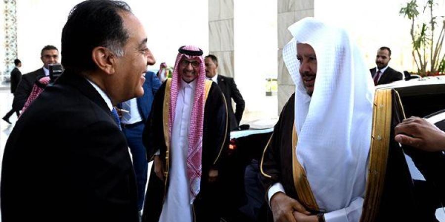 رئيس
      الوزراء:
      نتطلع
      لتفعيل
      المجلس
    ...
