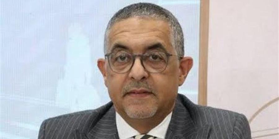 حسام
      هيبة:
      المستثمر
      الأجنبي
      يدرب
      ...