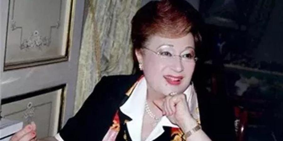منة
      عدلي
      القيعي
      تدافع
      عن
      نوال
      ...