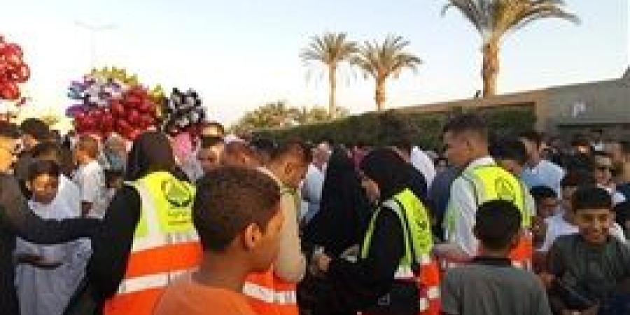 “شباب
      الجبهة
      الوطنية”
      يشاركون
      الأطفال
      فرحة
      عيد
      الأضحى
      بطور
      سيناء