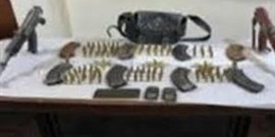 مصرع
      5
      عناصر
      جنائية
      وضبط
      مخدرات
      ب20
      مليون
      جنيه
      في
      أسوان