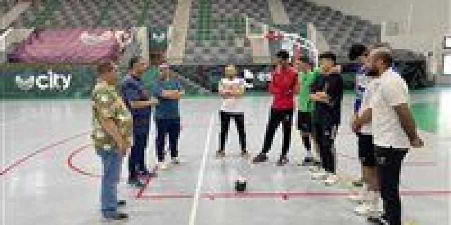 مدير
      عام
      الشباب
      والرياضة
      بالقليوبية
      يتفقد
      تدريبات
      منتخب
      كره
      اليد
      استعدادا
      للمباراه
      النهائيه
      لدوري
      مراكز
      الشباب