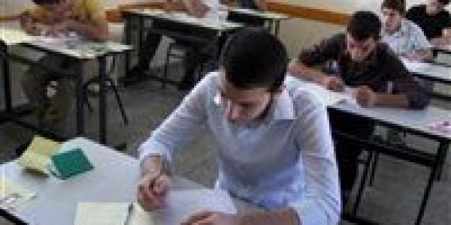 محافظ
      أسيوط:
      تنسيق
      كامل
      لتأمين
      ...