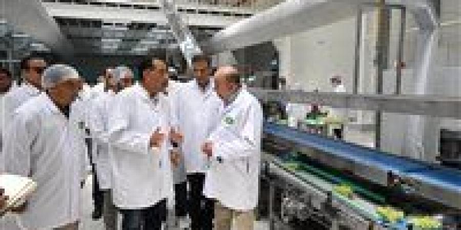 رئيس
      الوزراء
      يتفقد
      شركة
      مغربي
      الزراعية
      "مافا"