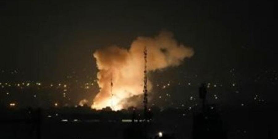 إعلام
      إيراني:
      حرائق
      في
      مطار
      مهرآباد
      غربي
      طهران