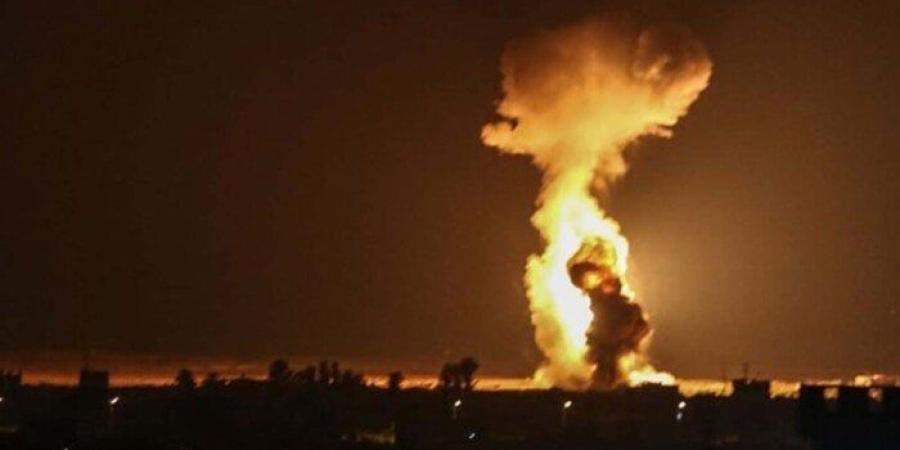 انفجارات
      جنوب
      سوريا
      عقب
      اعتراض
      صواريخ
      ومُسيّرات
      إيرانية
      أطلقت
      نحو
      إسرائيل