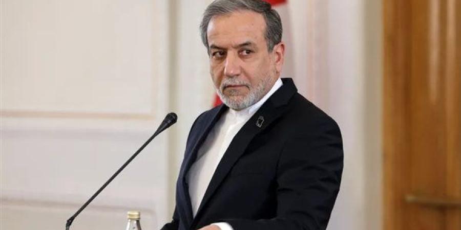 وزير
      الخارجية
      الإيراني:
      تشجيع
      ...