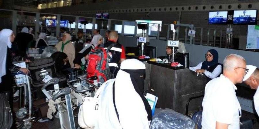 مصر
      للطيران
      تسير
      غدًا
      21
      رحلة
      جوية
      لعودة
      حجاج
      بيت
      الله
      الحرام