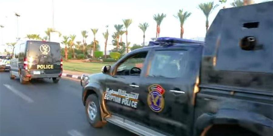 إصابة
      رئيس
      مباحث
      أطفيح
      و6
      آخرين
      أثناء
      ضبط
      هارب
      من
      حكم
      قضائي