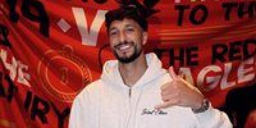 وسام
      أبو
      علي:
      كنا
      الأفضل
      أمام
      إنتر
      ميامي
      وجماهير
      الأهلي
      عظيمة
      في
      كل
      مكان
