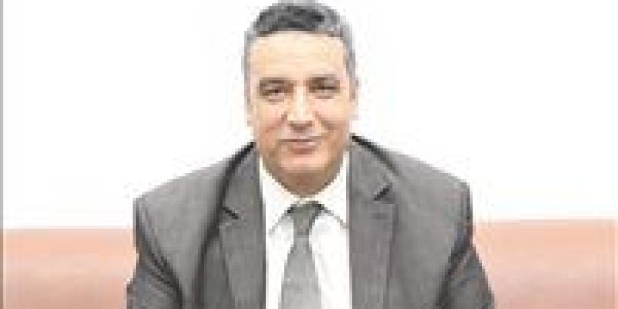 محافظ
      قنا
      يستقبل
      مدير
      عام
      الطب
      البيطري
      الجديد
      ويبحثان
      خطة
      العمل
      المستقبلية