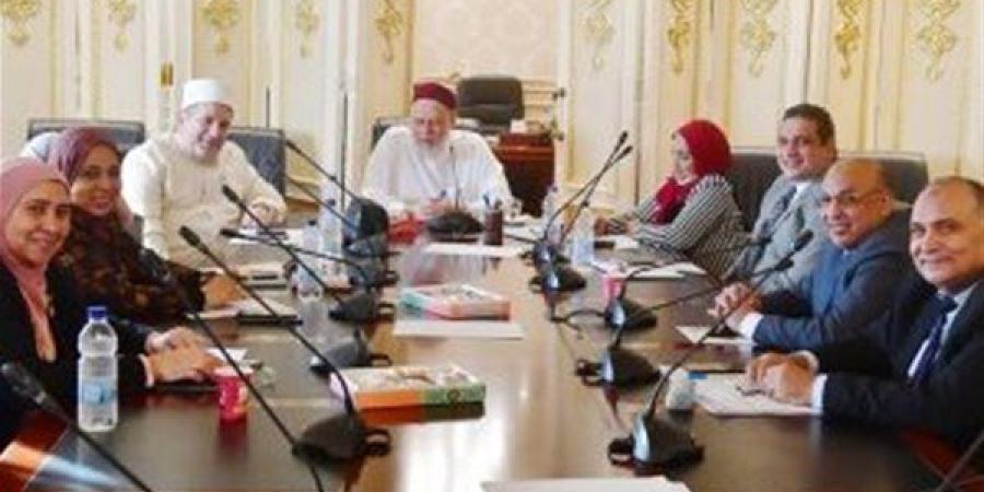 اليوم..
      "دينية
      النواب"
      تستكمل
      مناقشة
      طلبات
      ترميم
      المساجد
      ومتابعة
      أوضاع
      المعاهد
      الأزهرية
